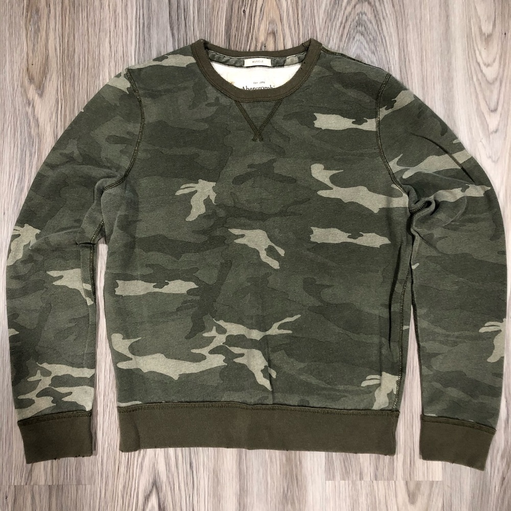 A&F Camo Muscle Fit Sweatshirt